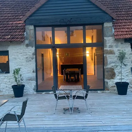 Le Domaine Du Quercy Bed & Breakfast