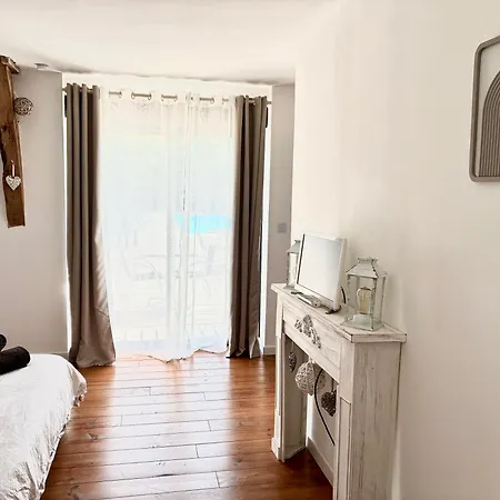 Bed & Breakfast Le Domaine Du Quercy 3*