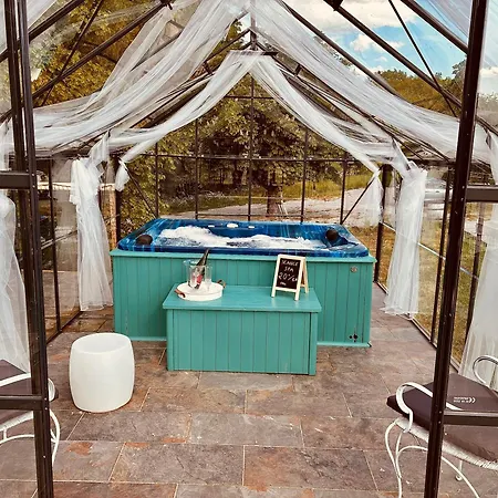 Le Domaine Du Quercy 3*